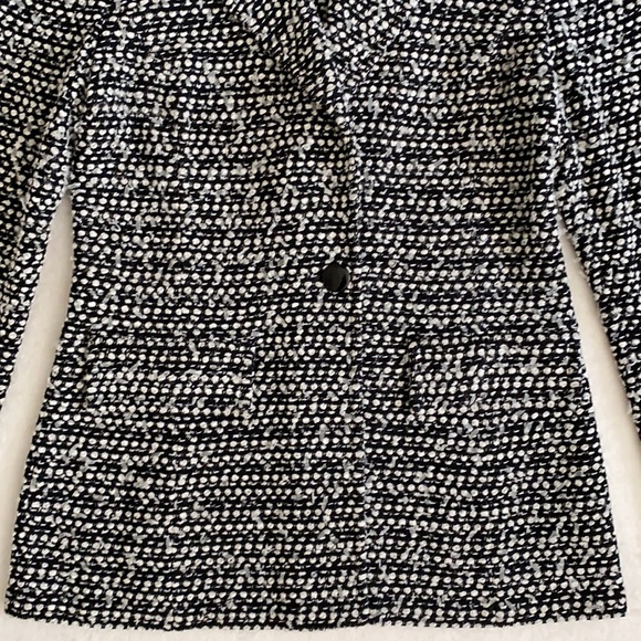 St. John | Textured Knit One Button Long Blazer Jacket Black/White (10) - Picture 5 of 16